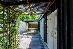 Photo 33- click for photo gallery